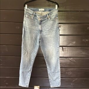 Abercrombie & Fitch The Super Skinny Ankle High Rise Jeans